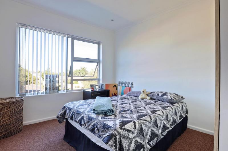 To Let 3 Bedroom Property for Rent in Parklands Western Cape